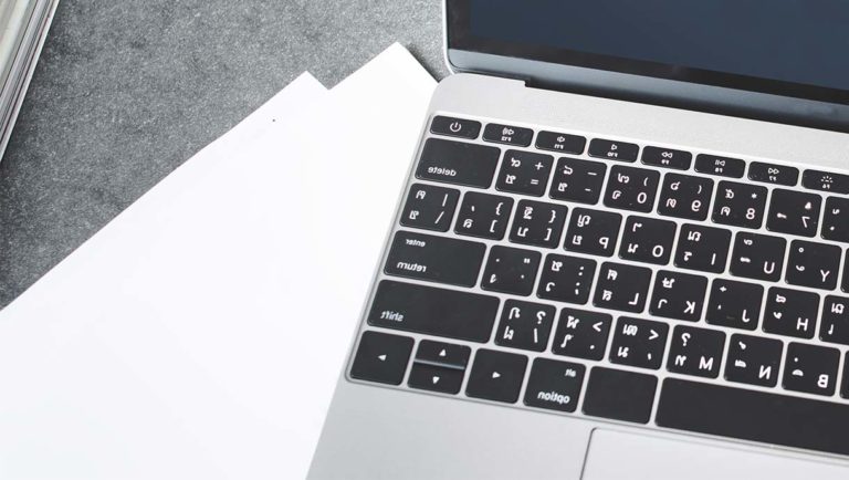 Mac Book Pro mit internationaler Tastatur